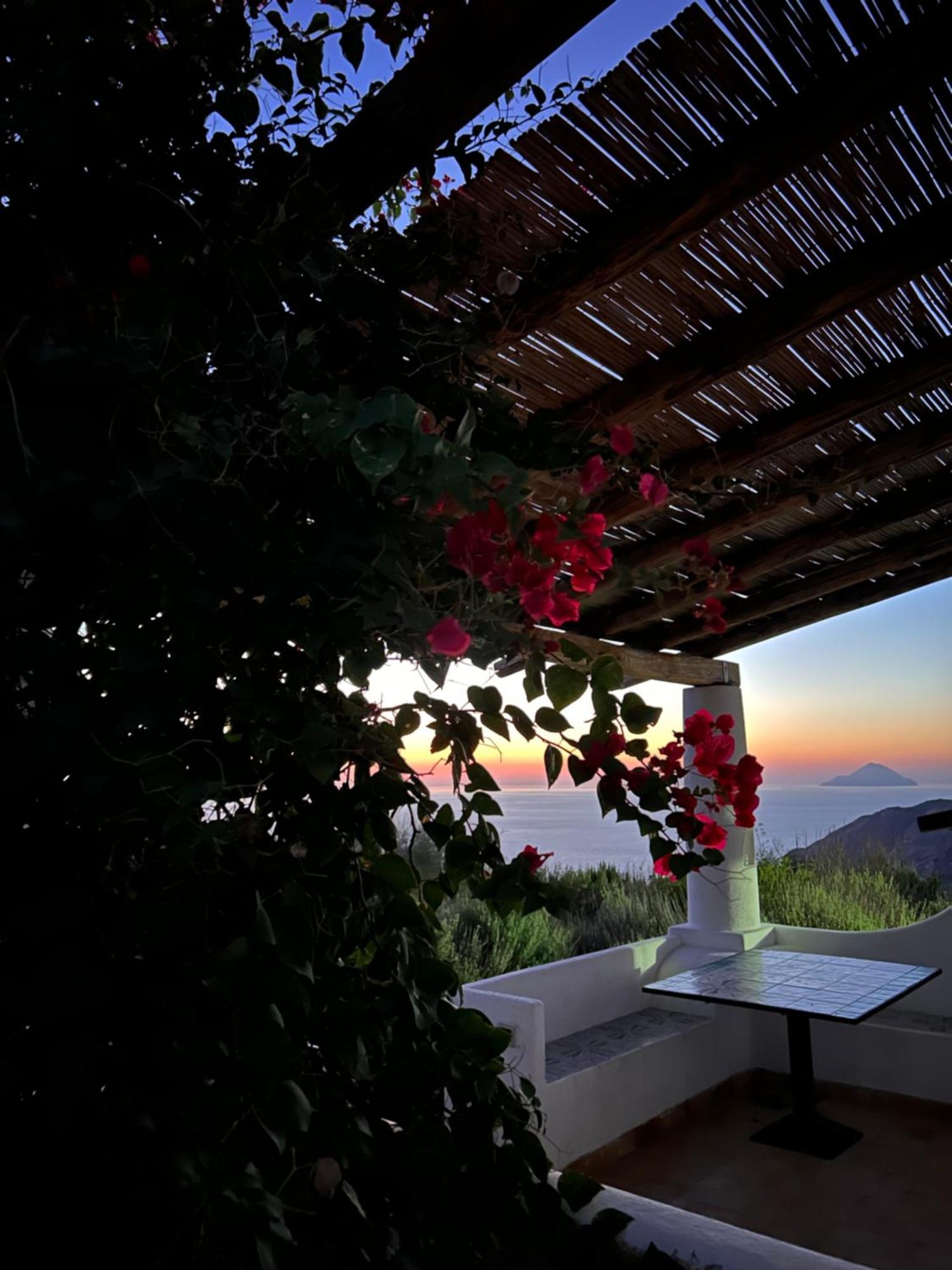 Country Houses Monte Delle Cristule Липари Екстериор снимка